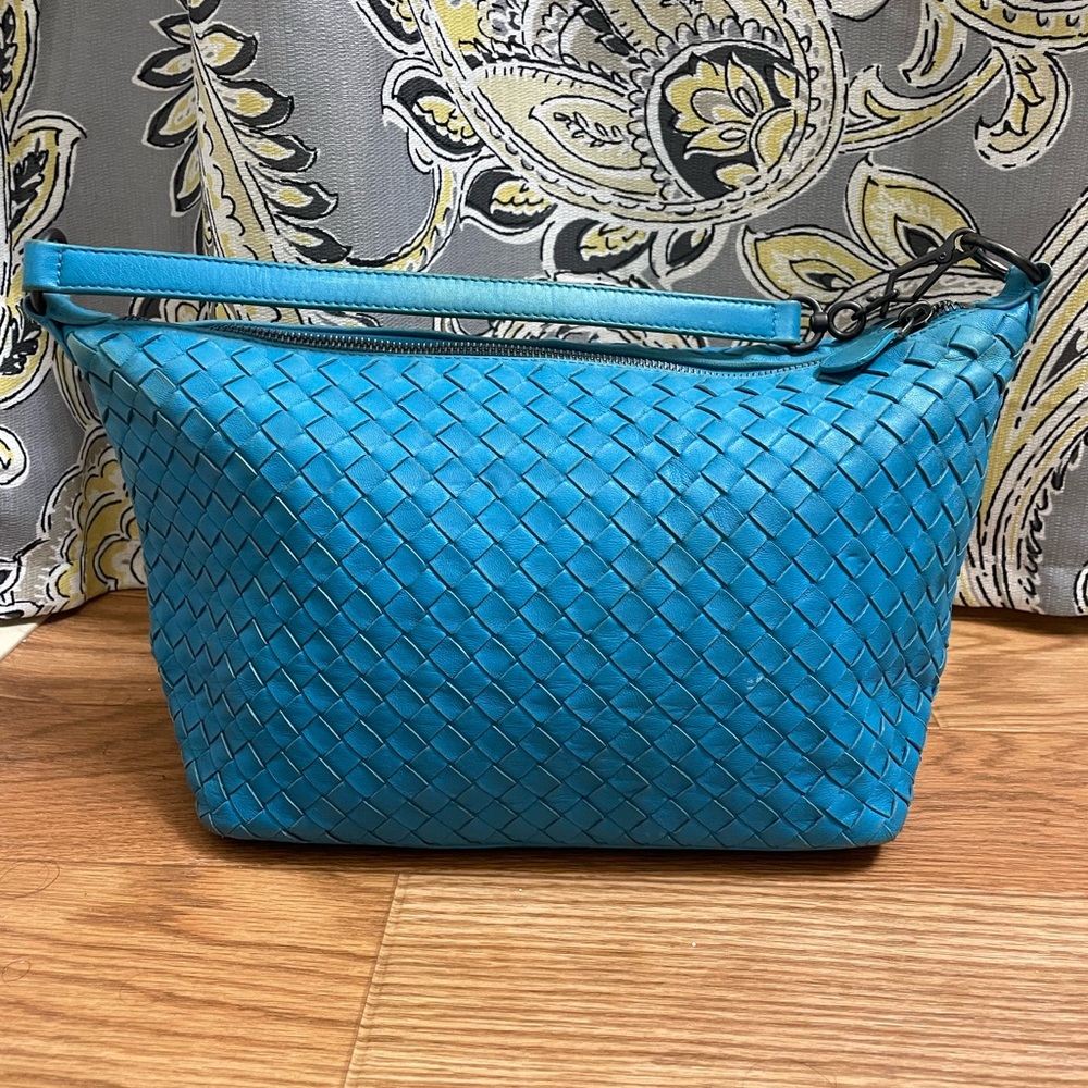 Authentic Blue BOTTEGA VENETA Intrecciato Shoulder Bag.